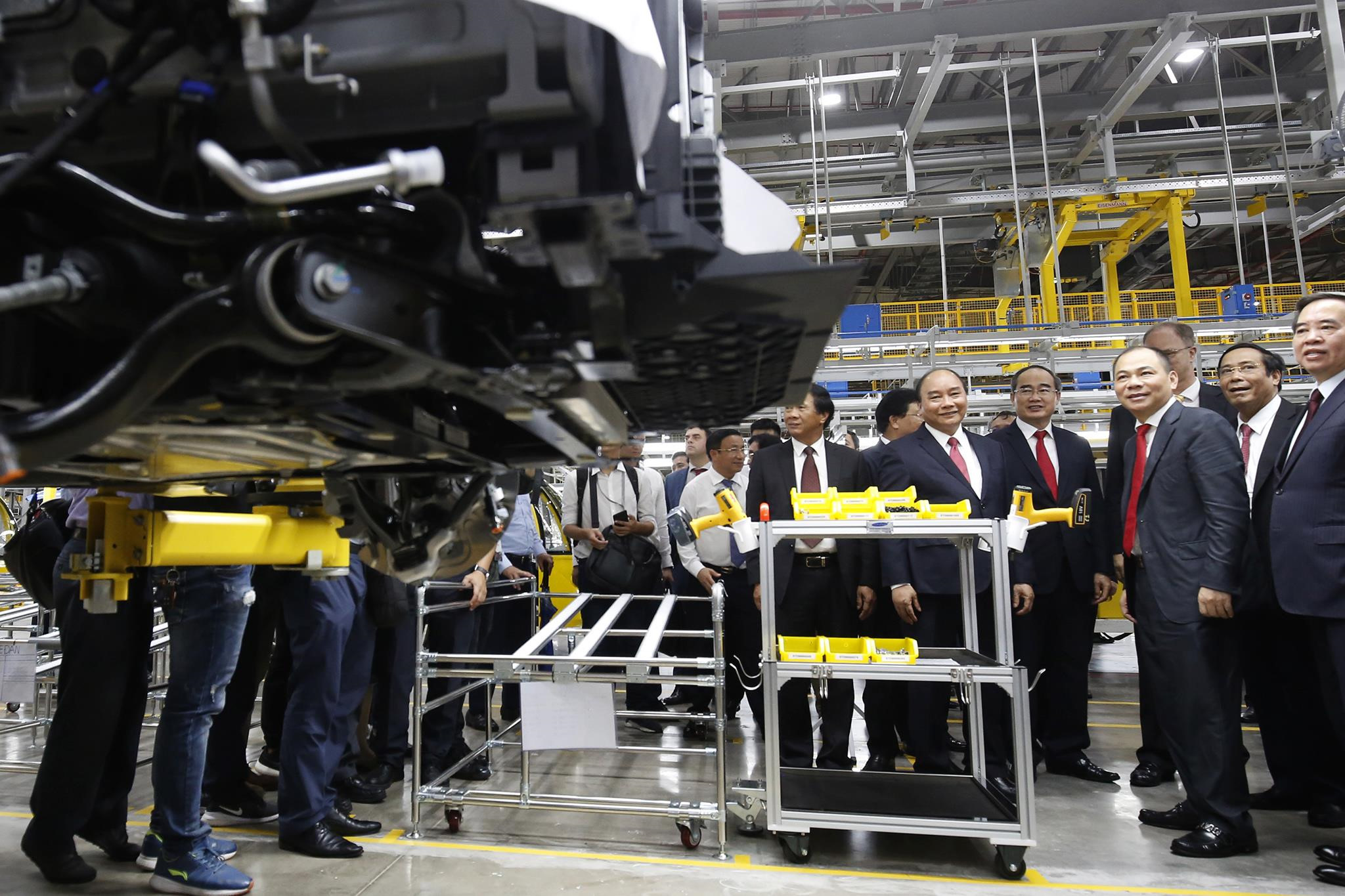 Canh hoi ha san xuat oto ben trong nha may VinFast hinh anh 2 