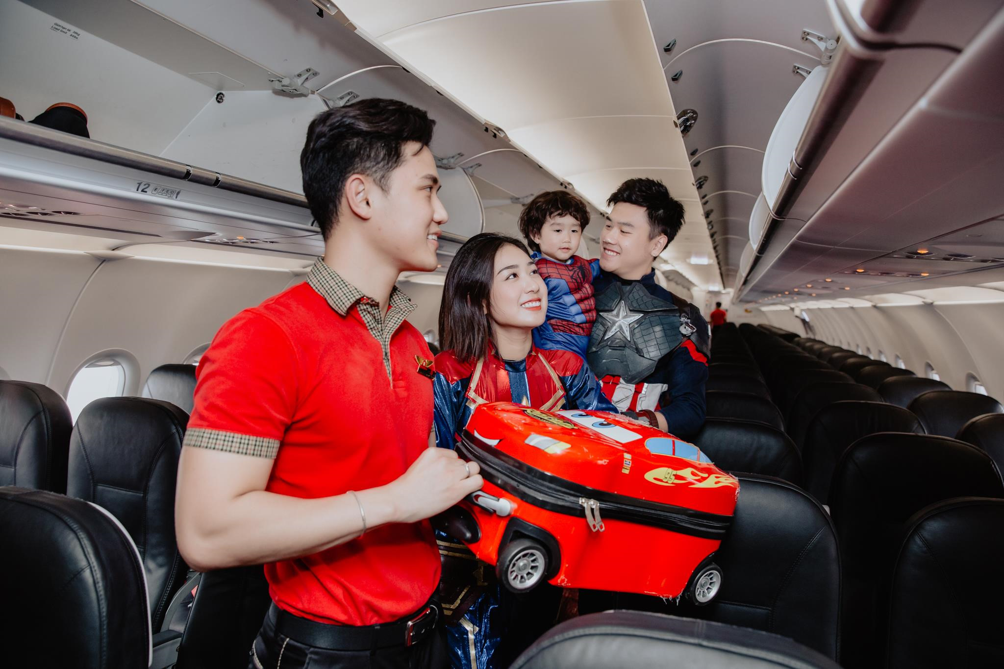 Vietjet va hanh trinh tro thanh hang hang khong thuong mai dien tu hinh anh 5 