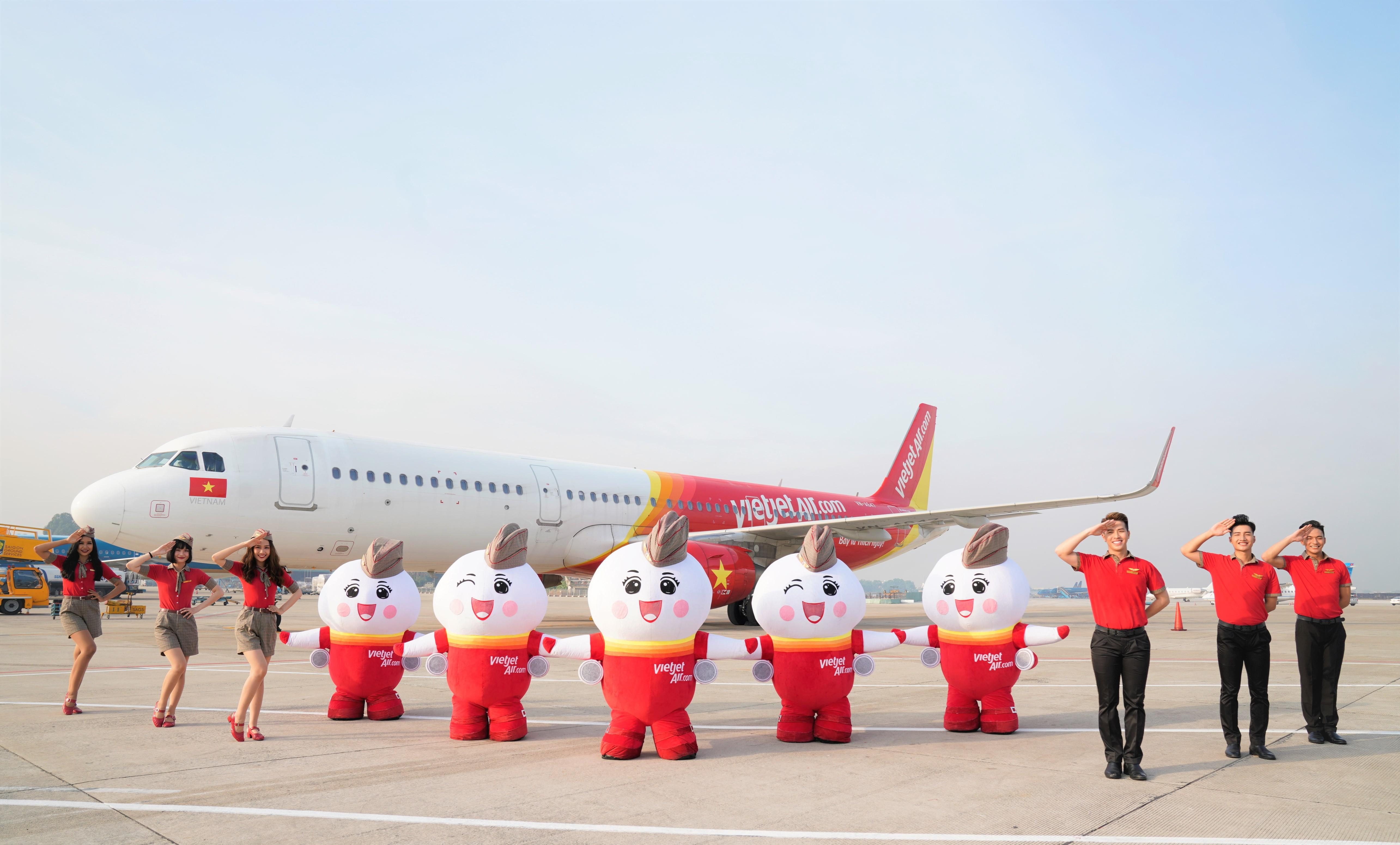 Vietjet va hanh trinh tro thanh hang hang khong thuong mai dien tu hinh anh 12 