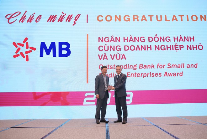 MB nhan cu dup giai thuong tai VOBA 2019 hinh anh 2 